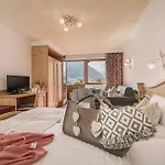 Biohotel Rastbichlhof 4*