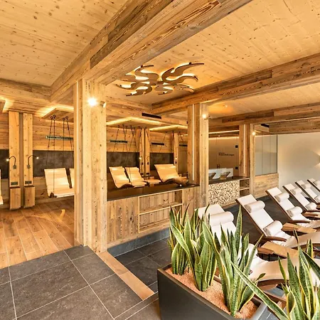 Biohotel Rastbichlhof ホテル 4*