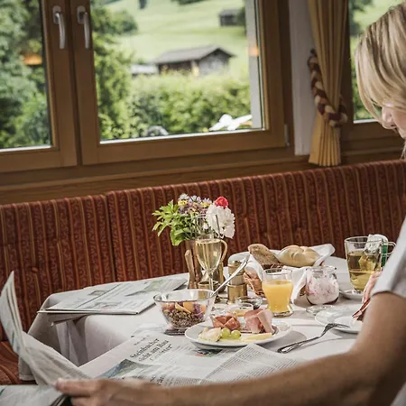 Biohotel Rastbichlhof 4*