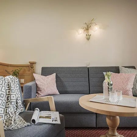 Biohotel Rastbichlhof Inkl Stubai Super Card Hotel 4*