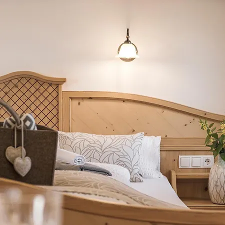 Hotel Biohotel Rastbichlhof Inkl Stubai Super Card 4*
