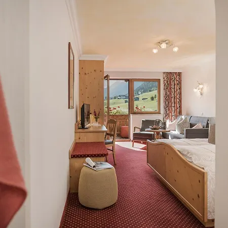 Hotel Biohotel Rastbichlhof Inkl Stubai Super Card 4*