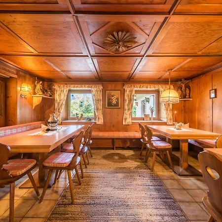 Biohotel Rastbichlhof فندق