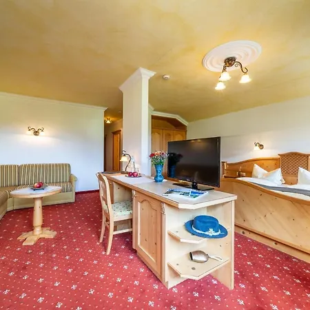 מלון Biohotel Rastbichlhof